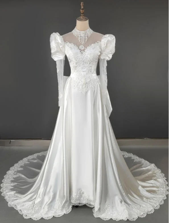 Luxury Retro Vintage Bubble Sleeved Long Train Satin Wedding Dress