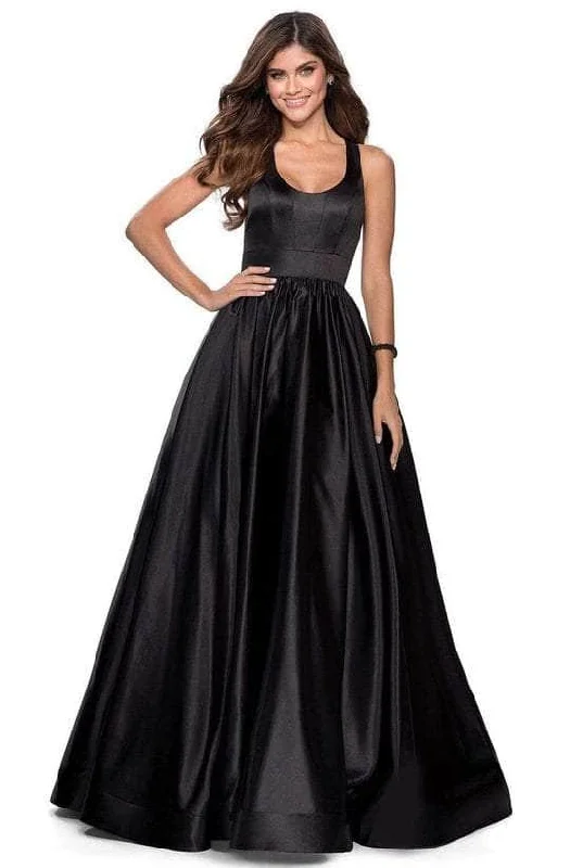 La Femme - 28281 Low Scoop Neck Pleated Ballgown - 1 pc Black In Size 10 Available